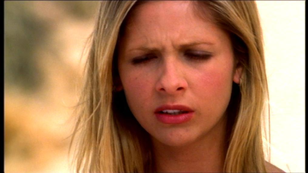 restless-buffy-summers-9026758-1016-570