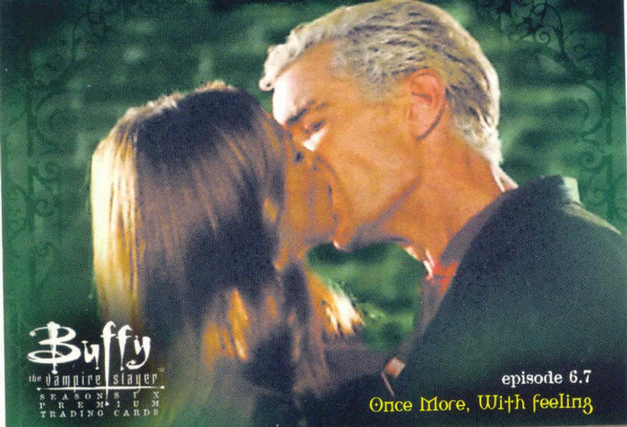22buffy_spike_kissing